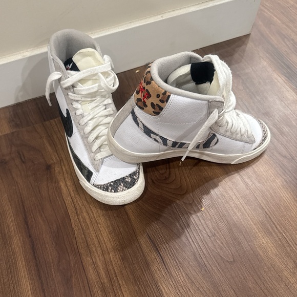 Nike Shoes - Nike blazers